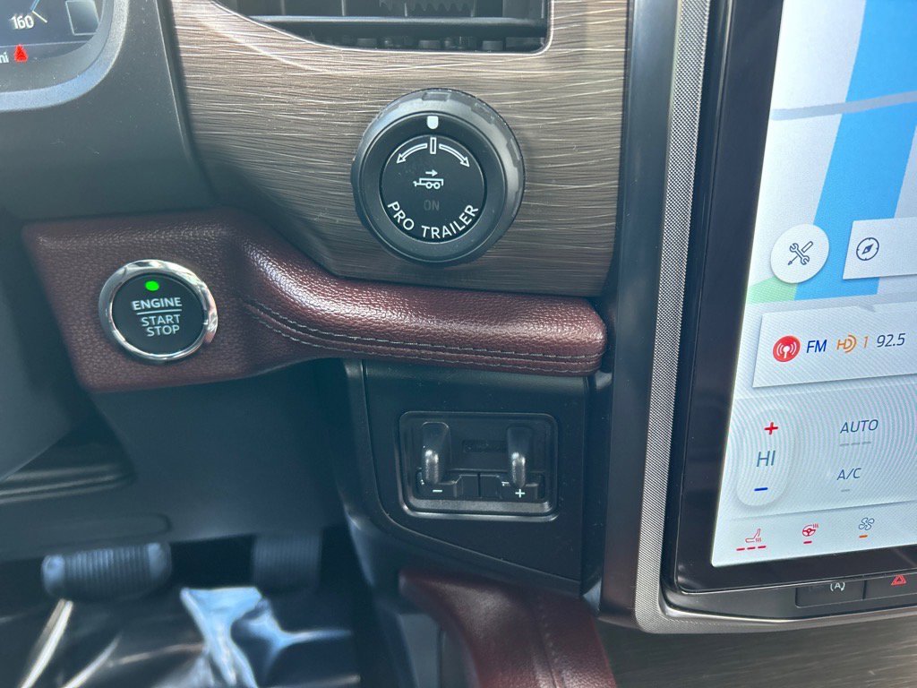 Used 2023 Ford Expedition Limited image 35