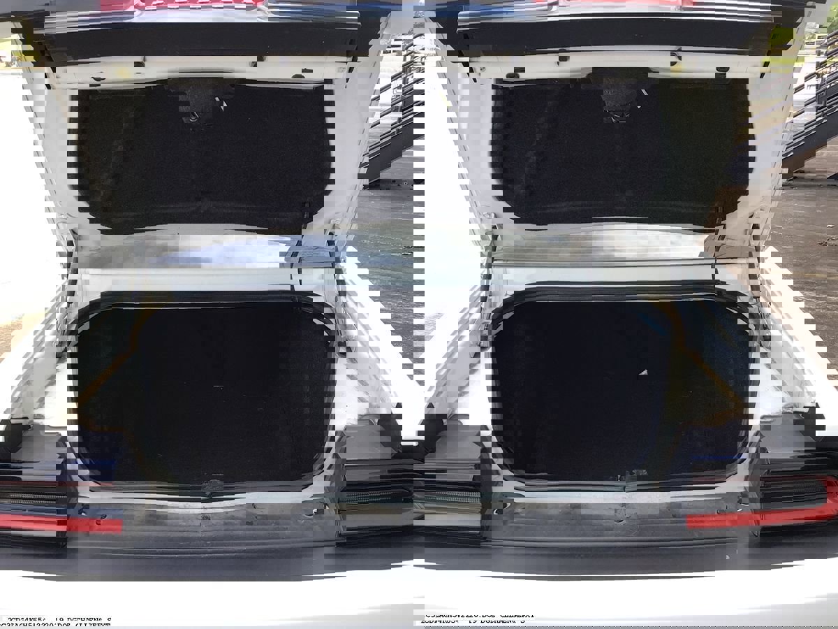 Used 2019 Dodge Challenger SXT RWD image 14