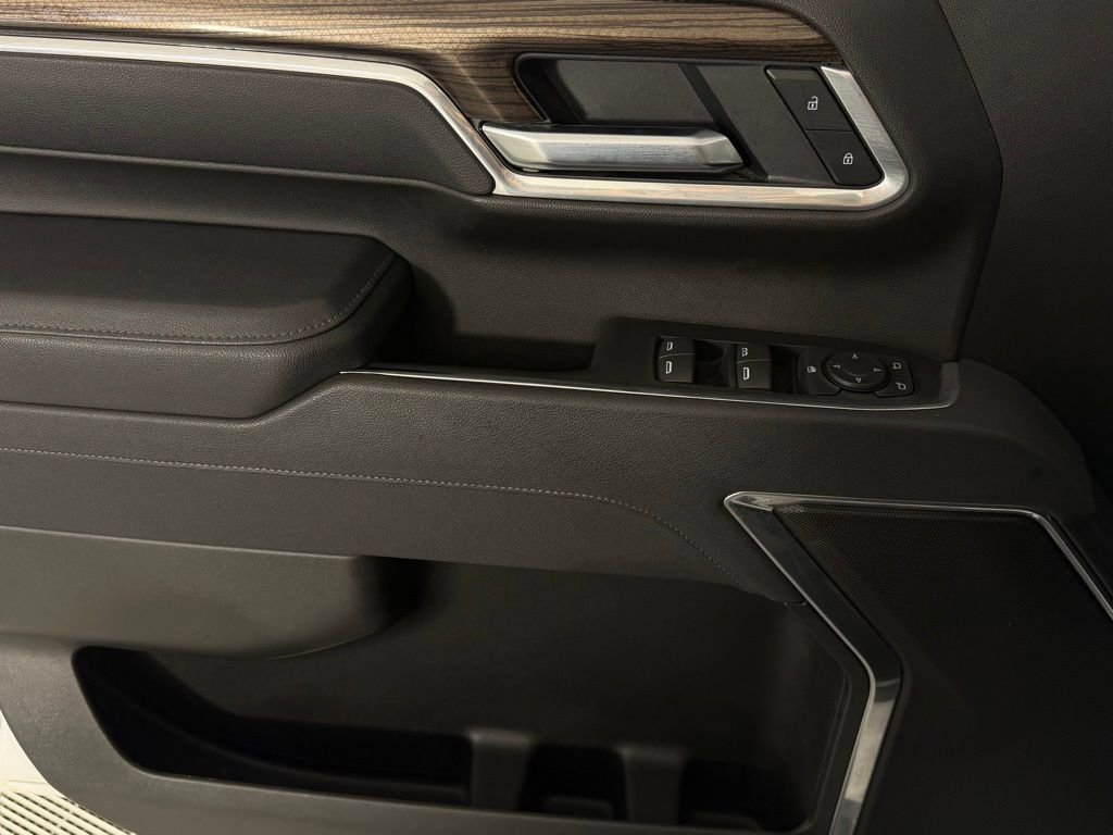 Used 2025 Chevrolet Silverado 2500 LT w/ Convenience Package image 25