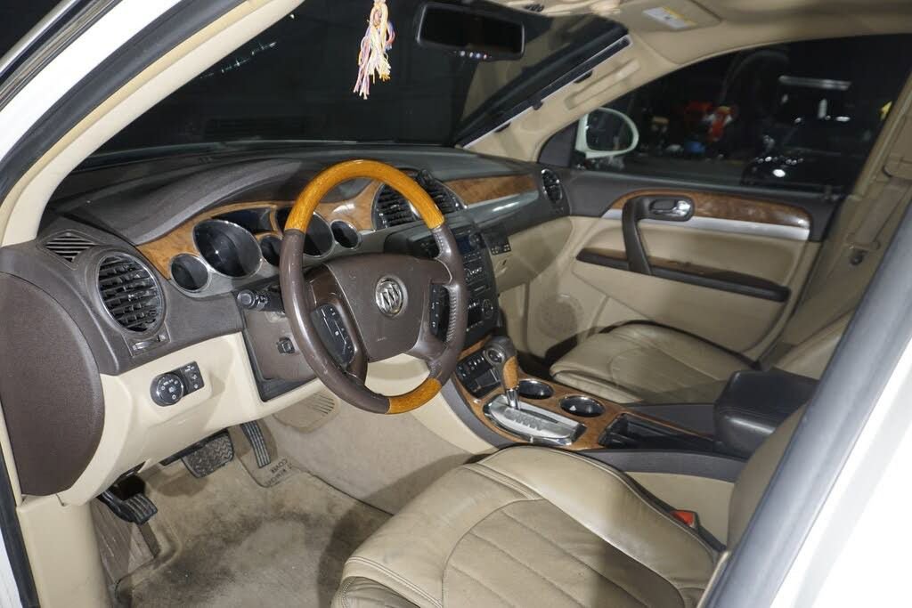 Used 2009 Buick Enclave CXL w/ Entertainment Package #2 image 10