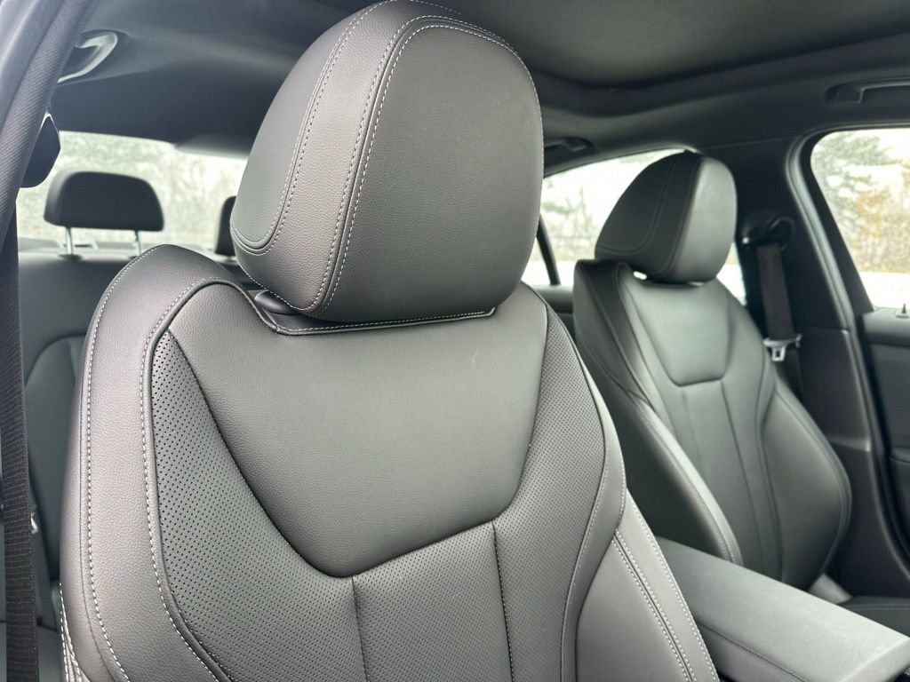 Certified 2024 BMW 330i xDrive Sedan w/ Premium Package image 30