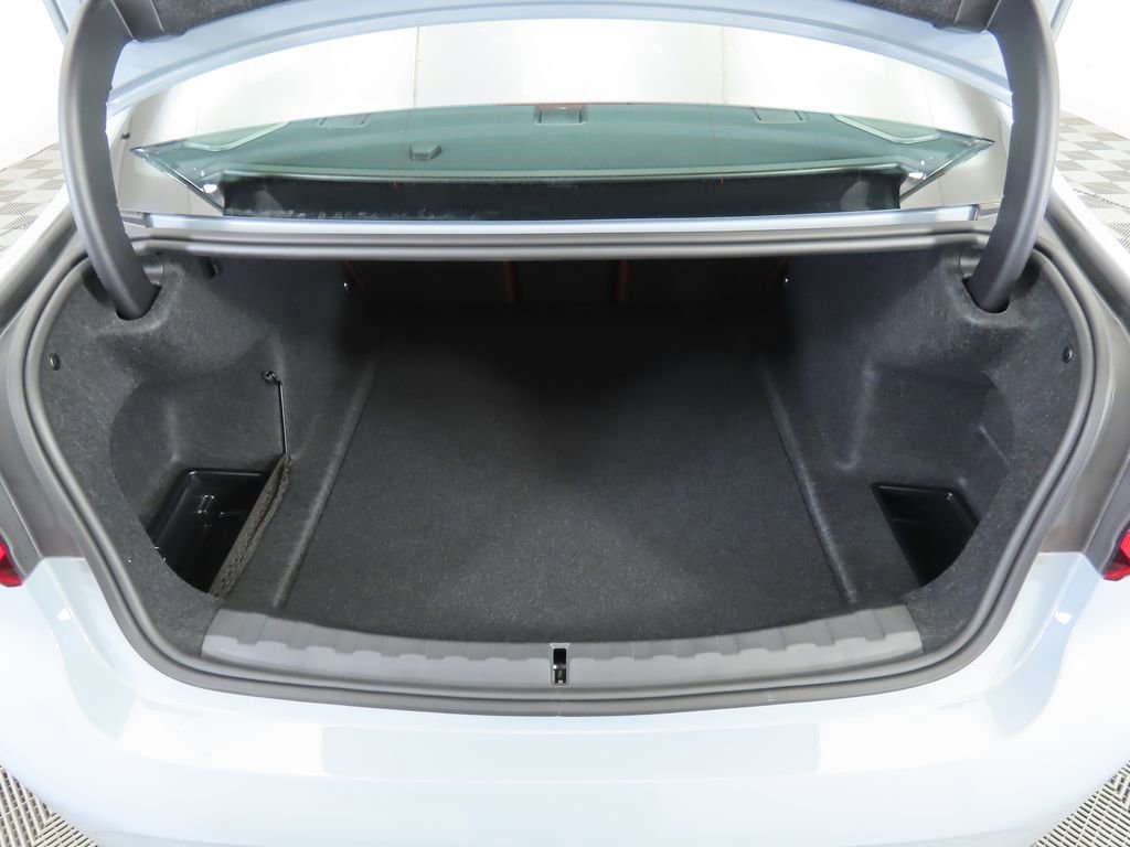 New 2026 BMW 330i Sedan w/ M Sport Package image 28