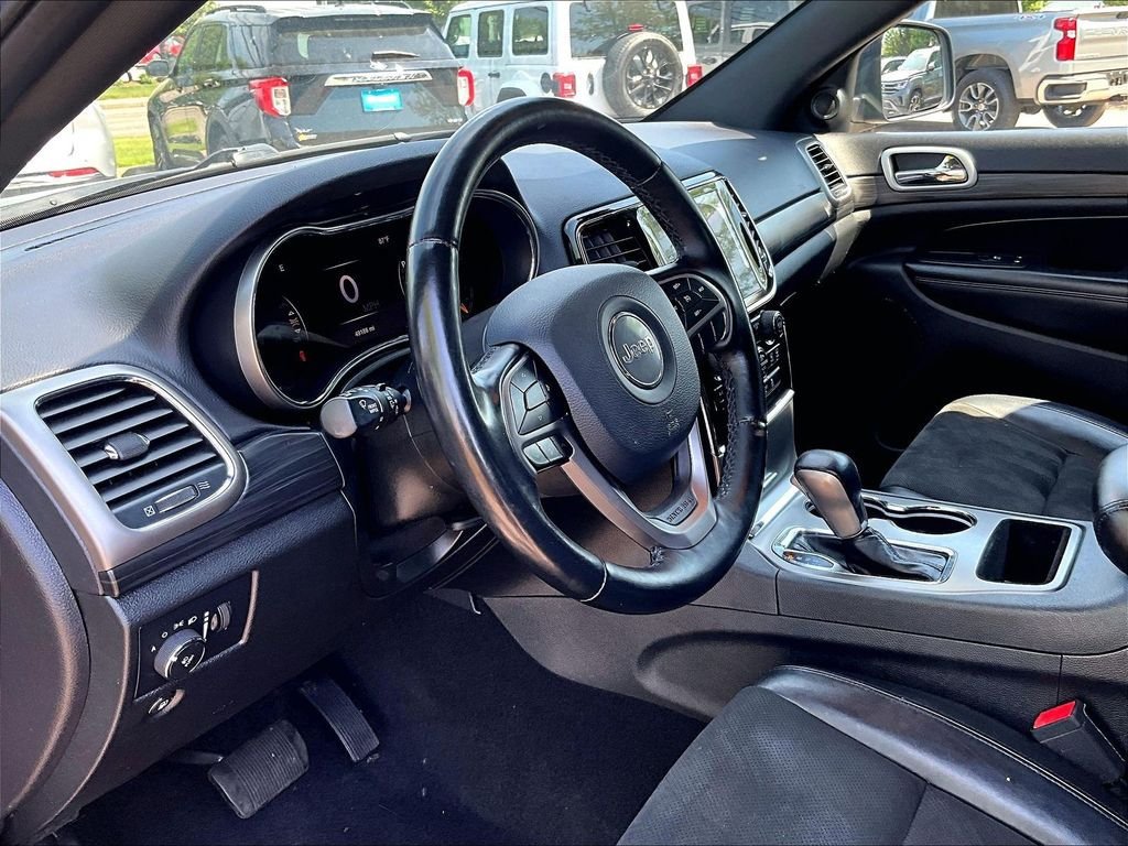 Used 2020 Jeep Grand Cherokee Altitude AWD/4WD image 8