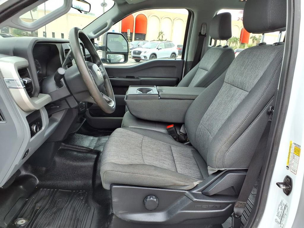 Used 2023 Ford F250 XL w/ Camper Package image 23