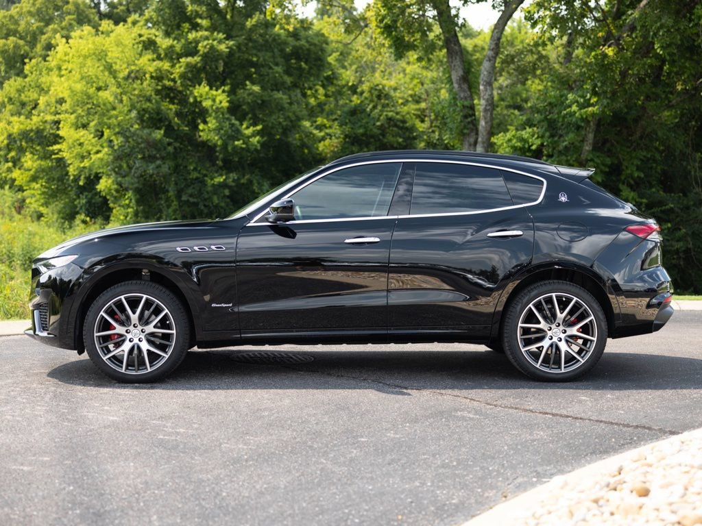 Used 2021 Maserati Levante GranSport AWD/4WD image 3