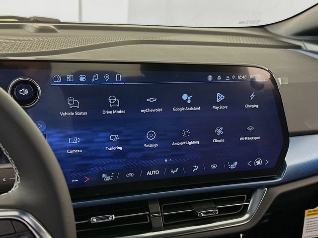 New 2026 Chevrolet Equinox EV LT AWD/4WD image 17