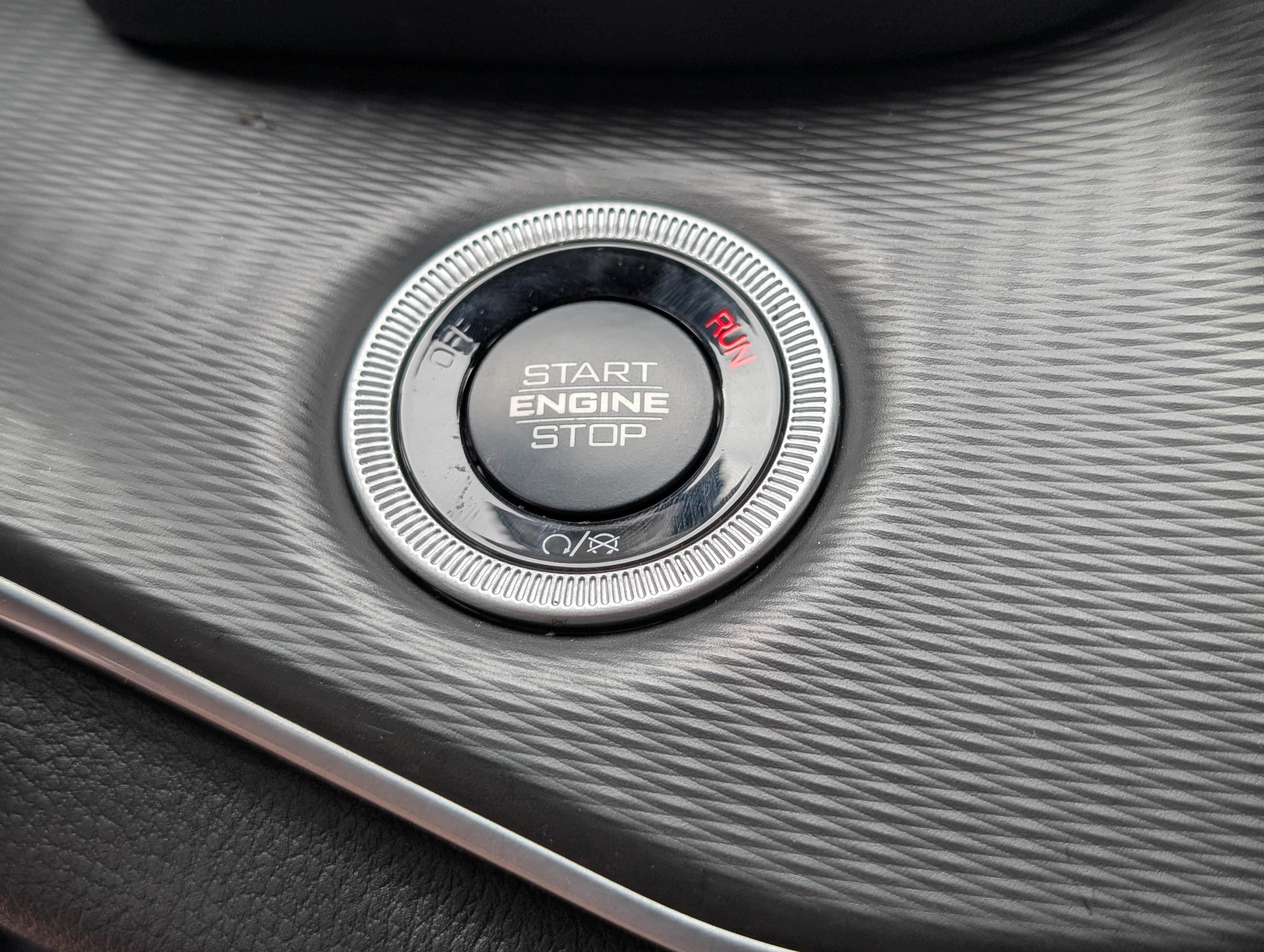 New 2025 Jeep Grand Cherokee Altitude AWD/4WD image 25