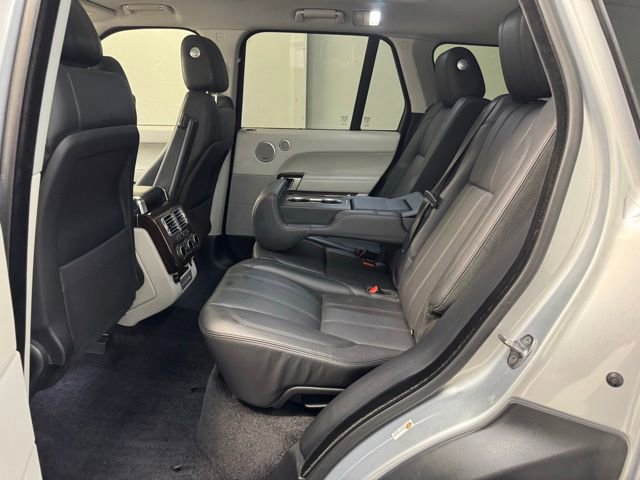 Used 2017 Land Rover Range Rover HSE image 31
