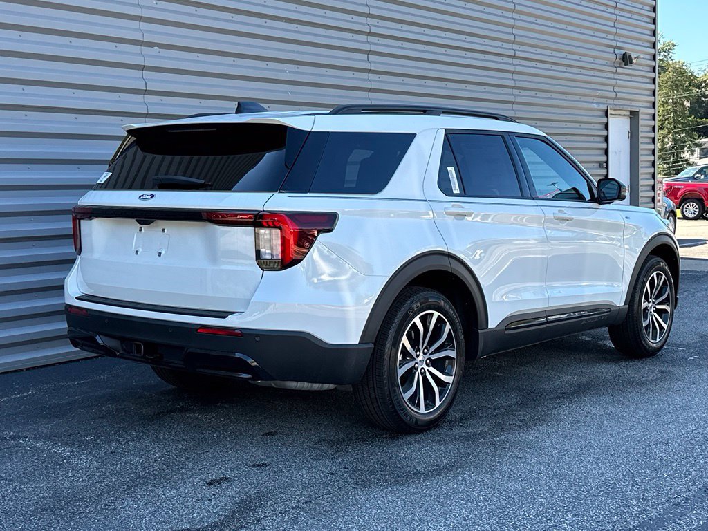 New 2027 Ford Explorer ST-Line AWD/4WD image 33