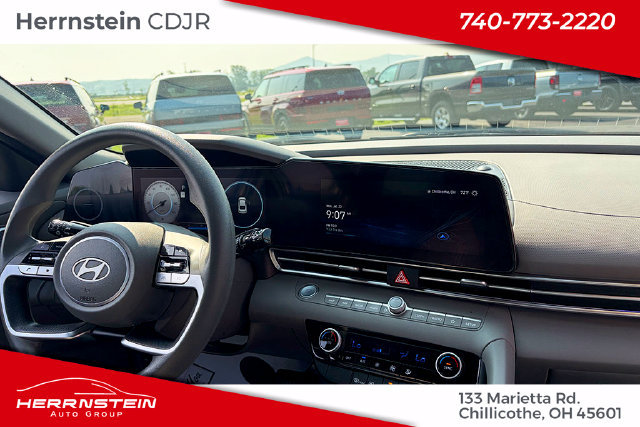 Used 2024 Hyundai Elantra SEL FWD image 6