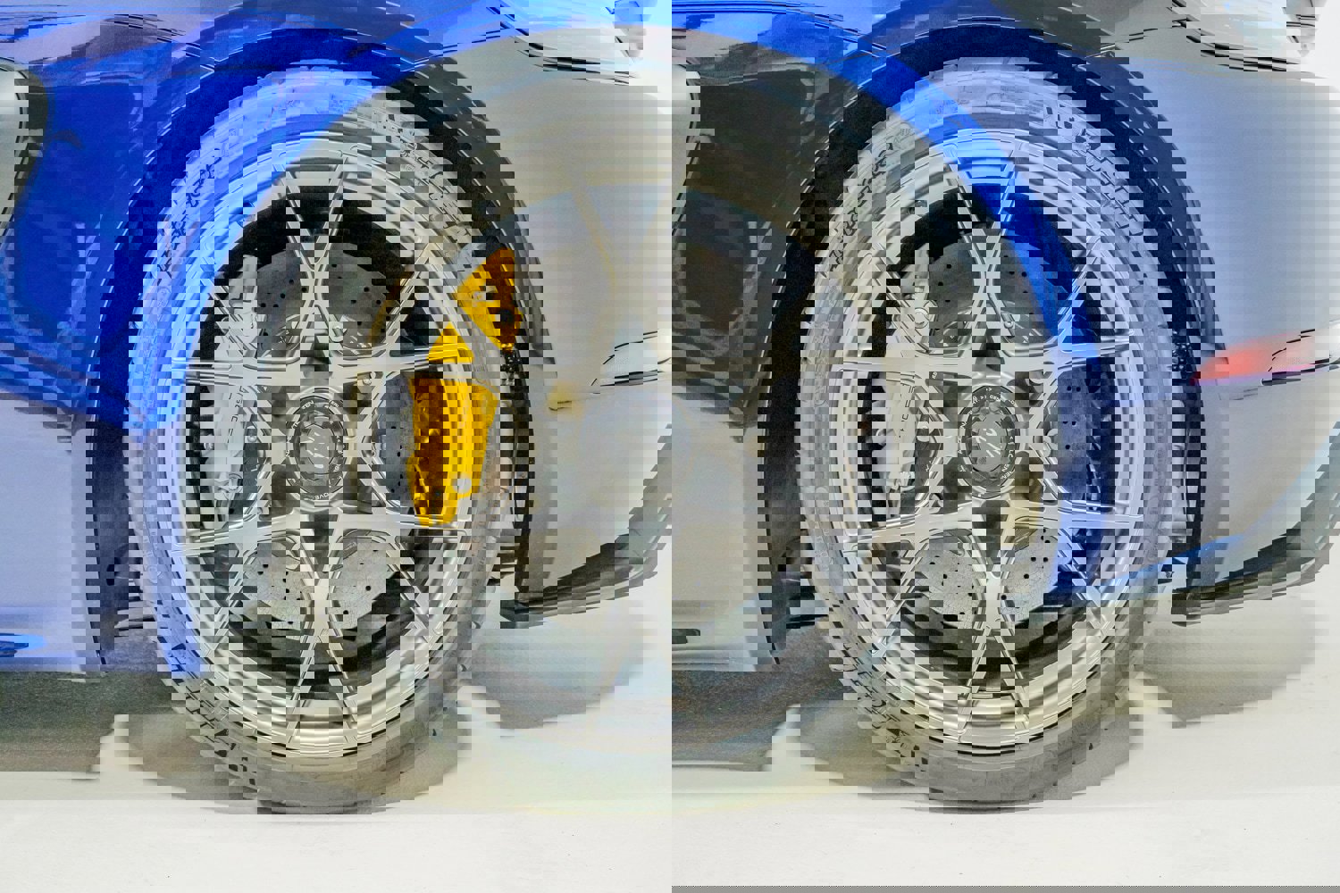 Used 2024 Porsche 718 Cayman GT4 RS RWD image 13