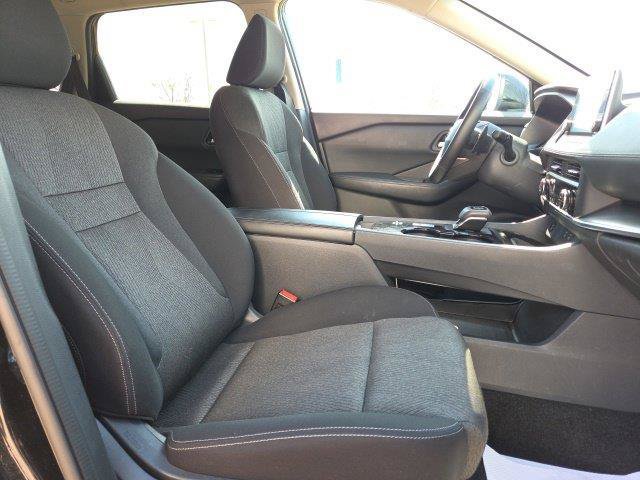 Used 2025 Nissan Rogue SV FWD image 19