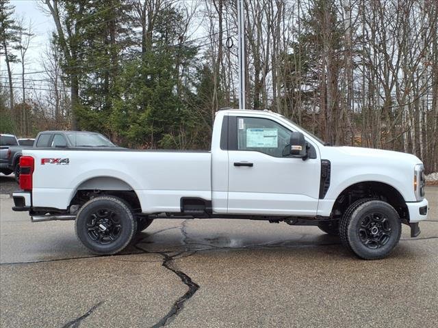 New 2025 Ford F250 XLT w/ FX4 Off-Road Package image 3