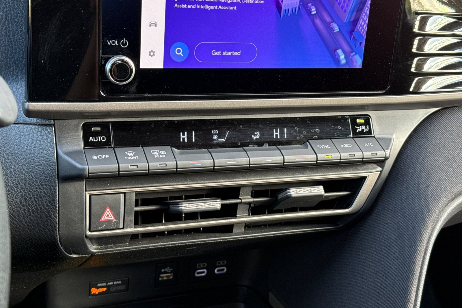 Used 2025 Toyota Camry LE image 24