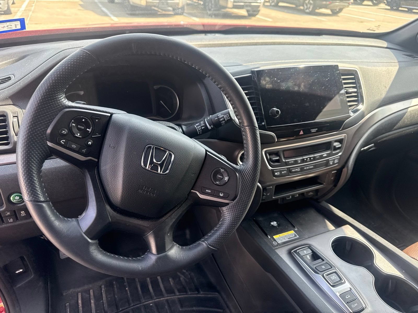 Used 2025 Honda Passport EX-L image 12