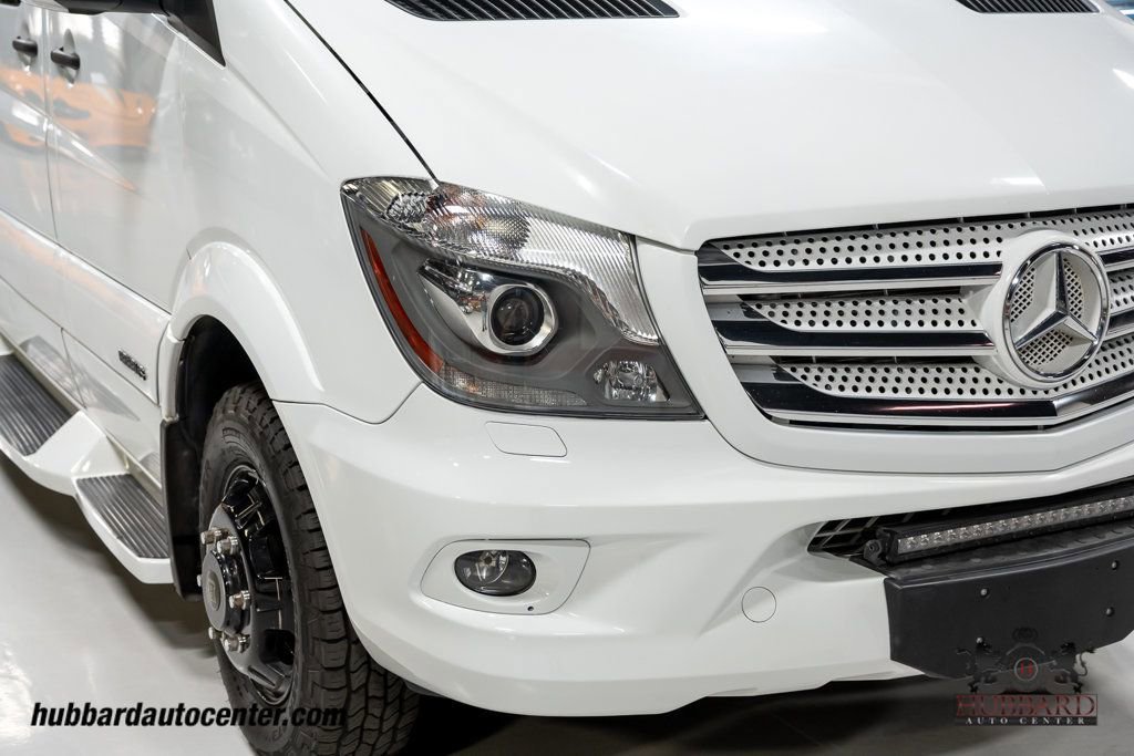 Used 2018 Mercedes-Benz Sprinter 3500 image 9