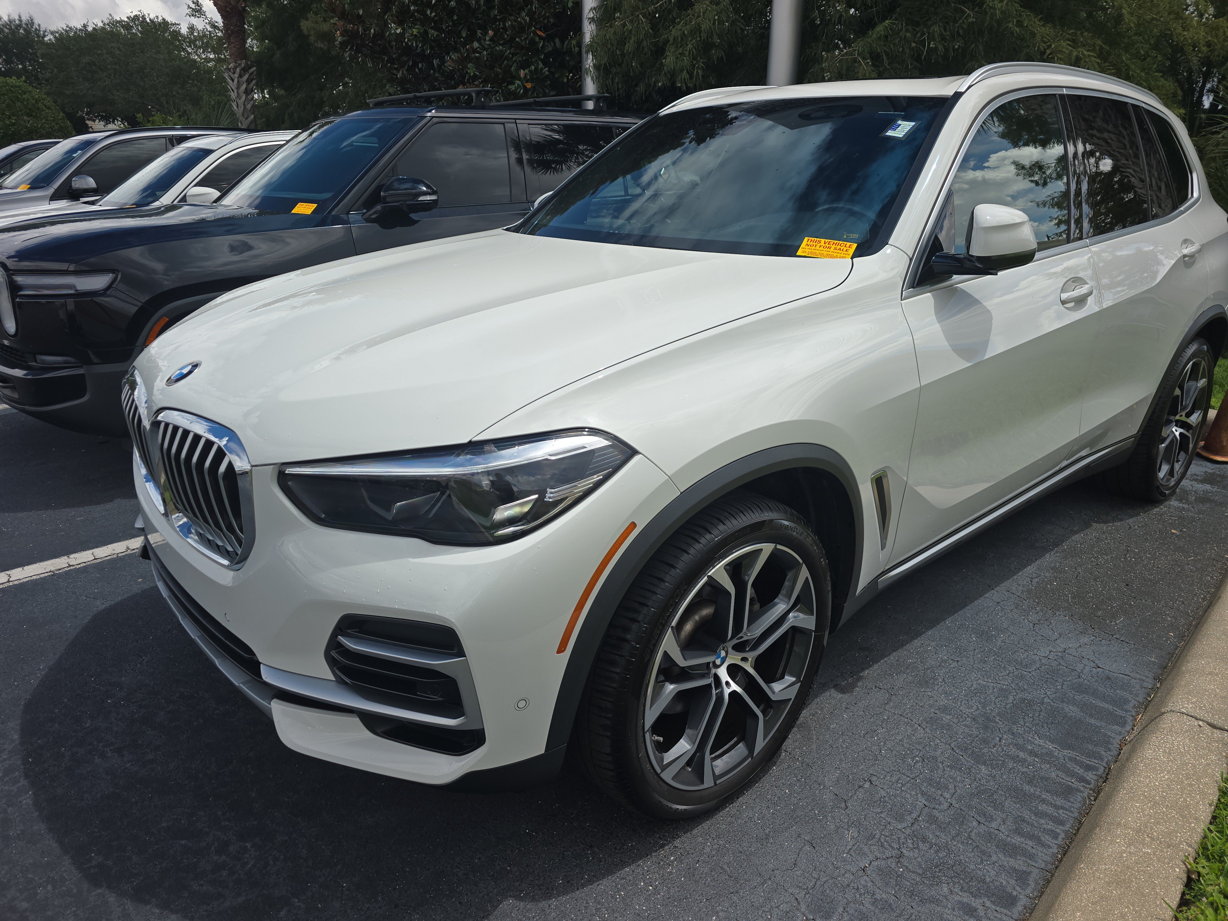 Certified 2023 BMW X5 sDrive40i w/ Climate Comfort Package RWD image 3
