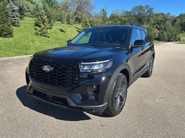 New 2027 Ford Explorer ST-Line w/ Premium Package AWD/4WD image 8