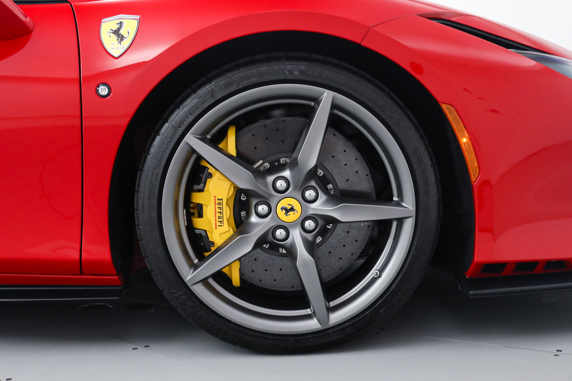 Certified 2023 Ferrari F8 Tributo RWD image 39