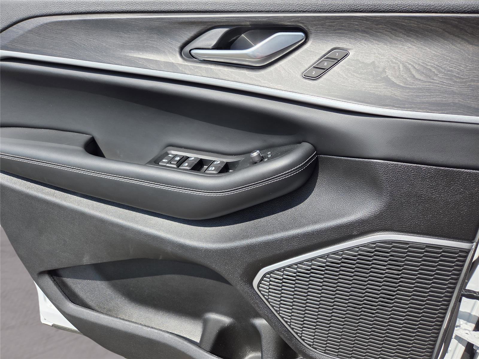 New 2026 Jeep Grand Cherokee L Limited image 21