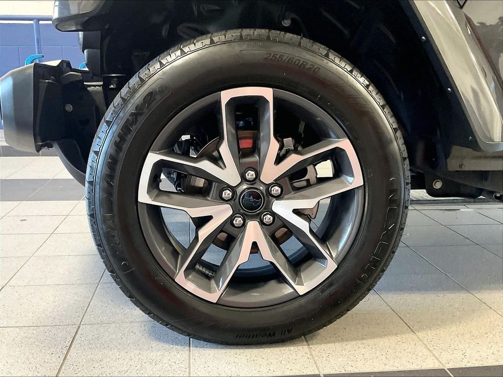 Used 2024 Jeep Wrangler Unlimited w/ Convenience Group AWD/4WD image 6