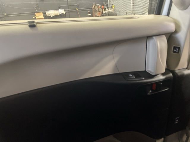 Used 2024 Chrysler Pacifica Touring-L image 26