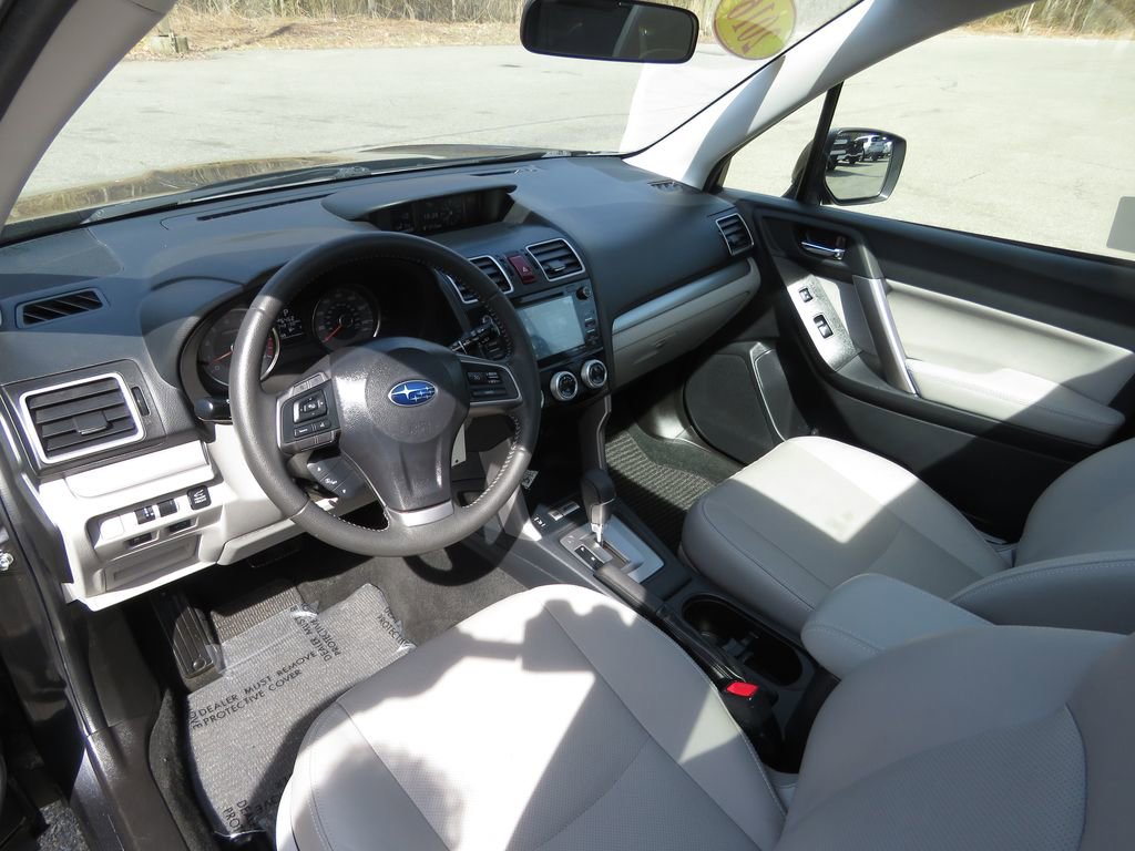 Used 2016 Subaru Forester 2.5i Limited AWD/4WD image 11