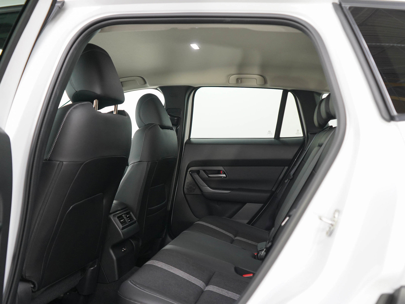 Used 2024 MAZDA CX-50 AWD 2.5 S w/ Cargo Package image 18