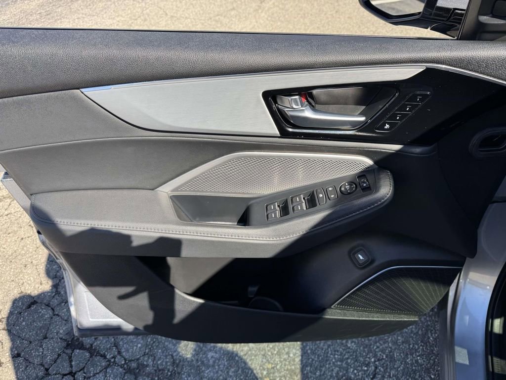 Certified 2023 Acura MDX SH-AWD image 15