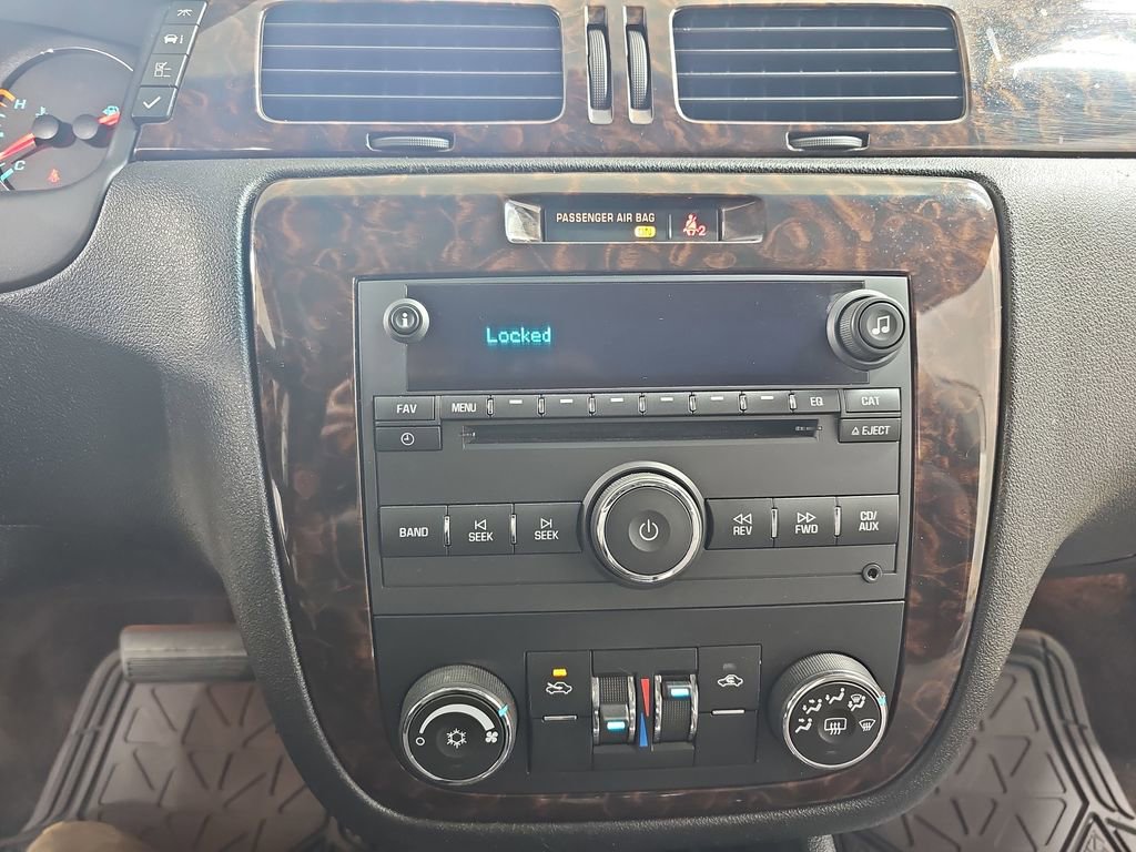 Used 2015 Chevrolet Impala LT w/ LT Sunroof Package image 26