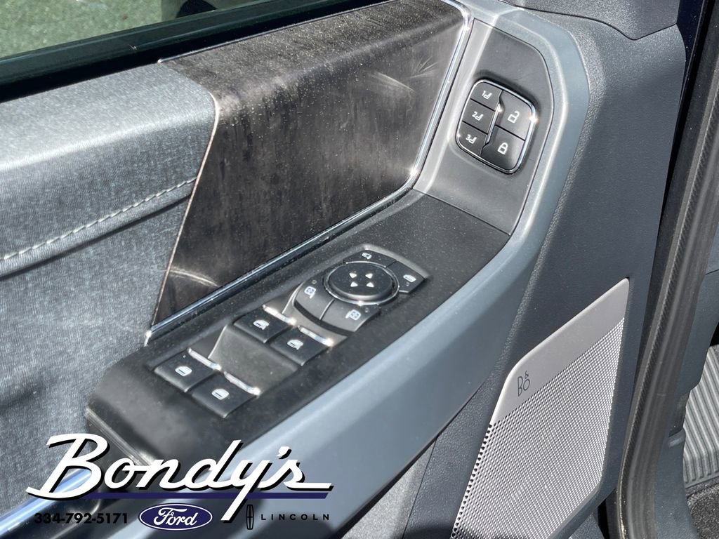 Used 2023 Ford F150 Lariat w/ Equipment Group 502A High image 8