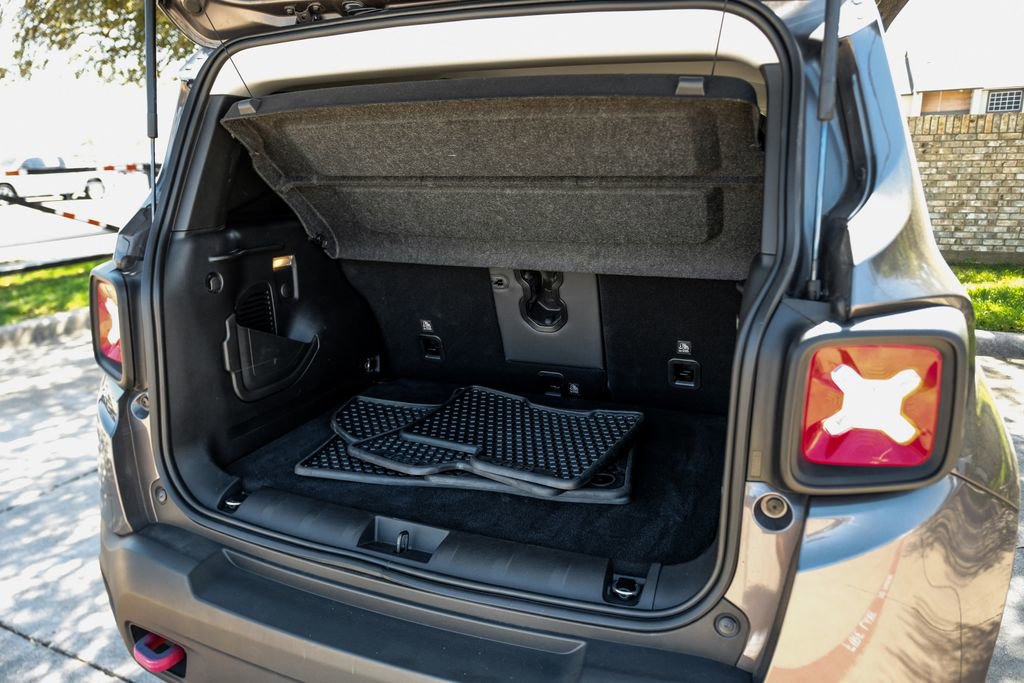 Used 2021 Jeep Renegade Trailhawk image 64