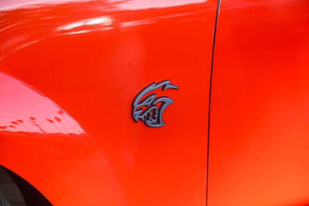 Used 2021 Dodge Charger SRT Hellcat w/ Alcantara Interior Package RWD image 5