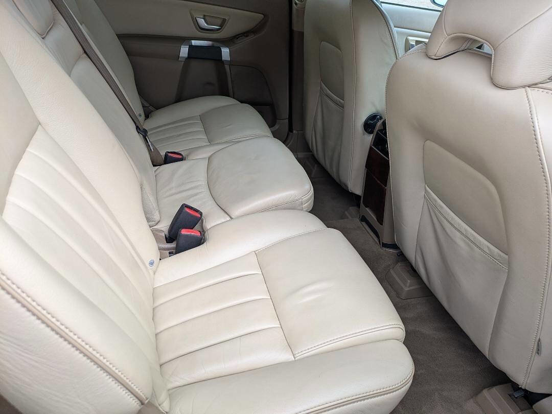 Used 2014 Volvo XC90 3.2 w/ Climate Package AWD/4WD image 14