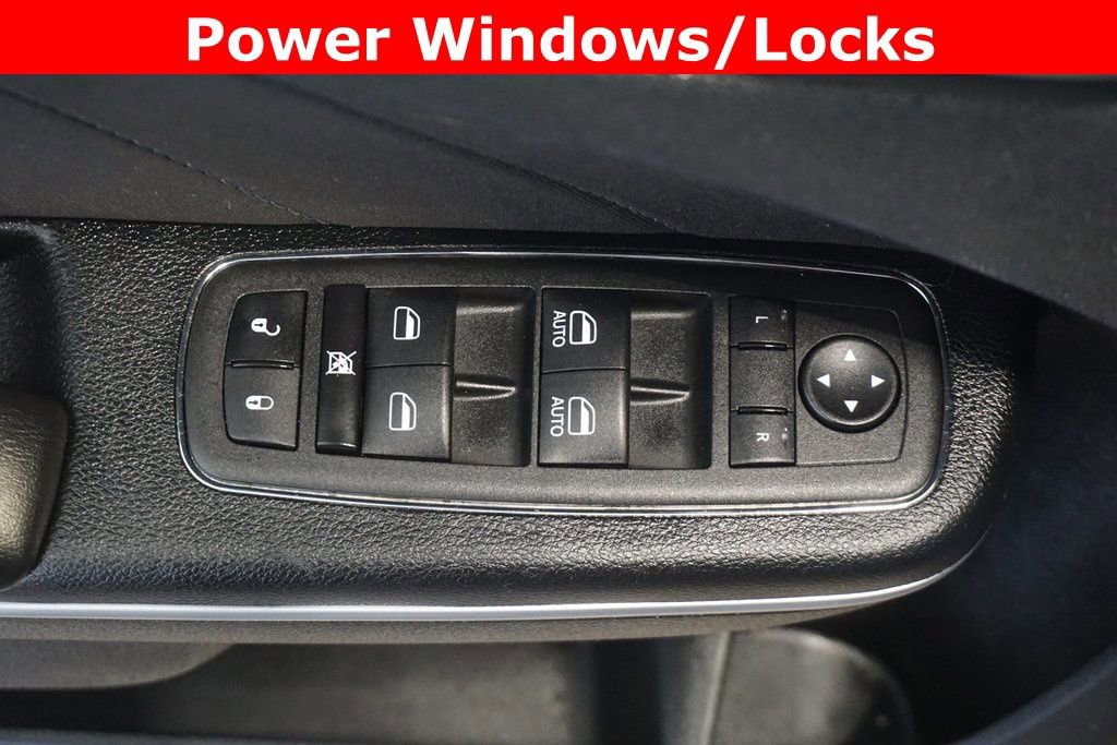 Used 2023 Dodge Charger SXT image 6