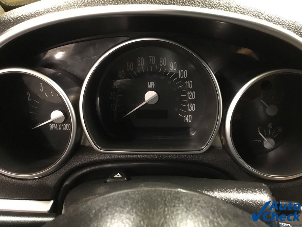 Used 2003 Chevrolet SSR w/ Preferred Equipment Group RWD image 47