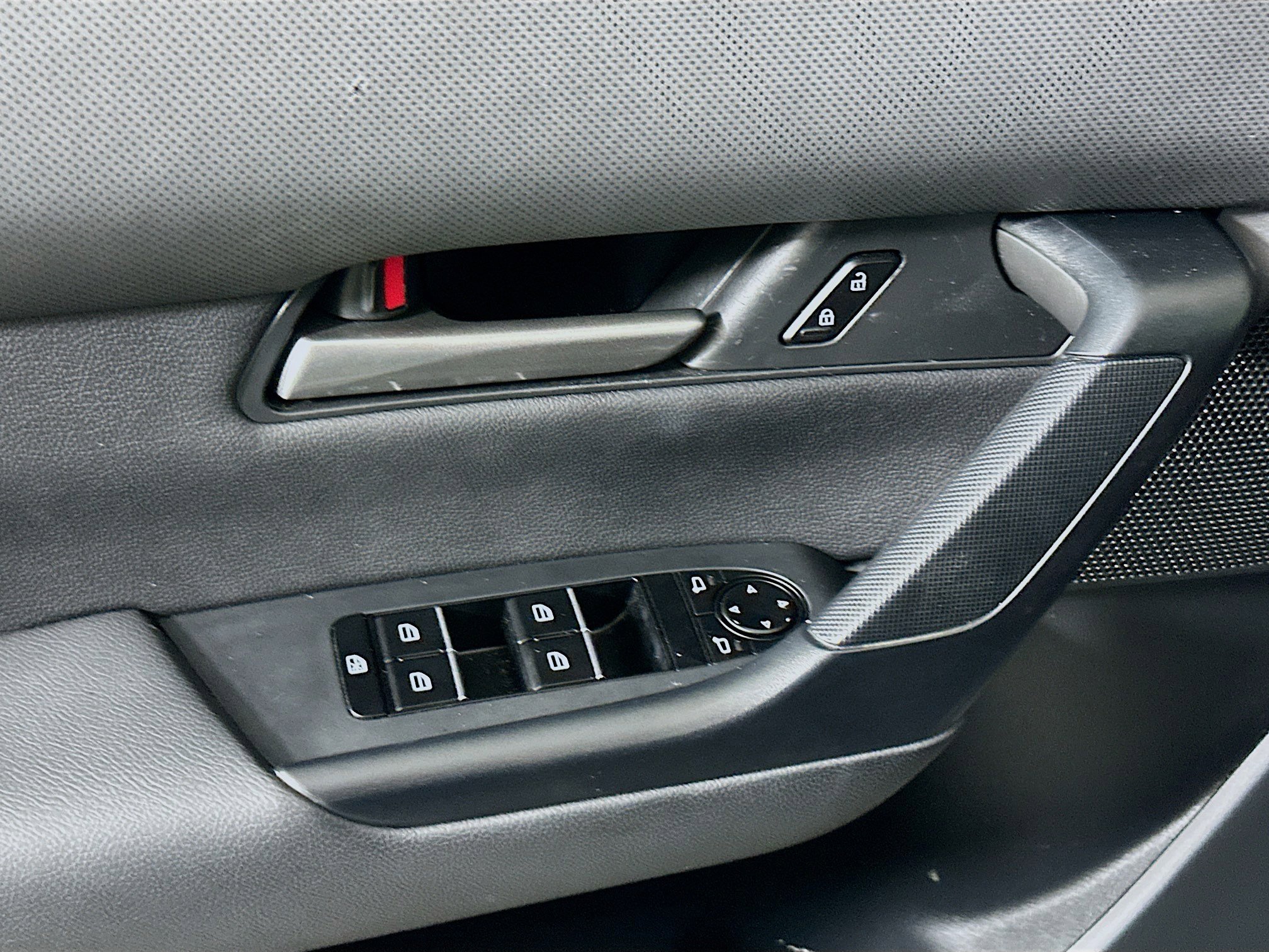 Used 2024 MAZDA CX-50 AWD 2.5 S w/ Select Package image 15