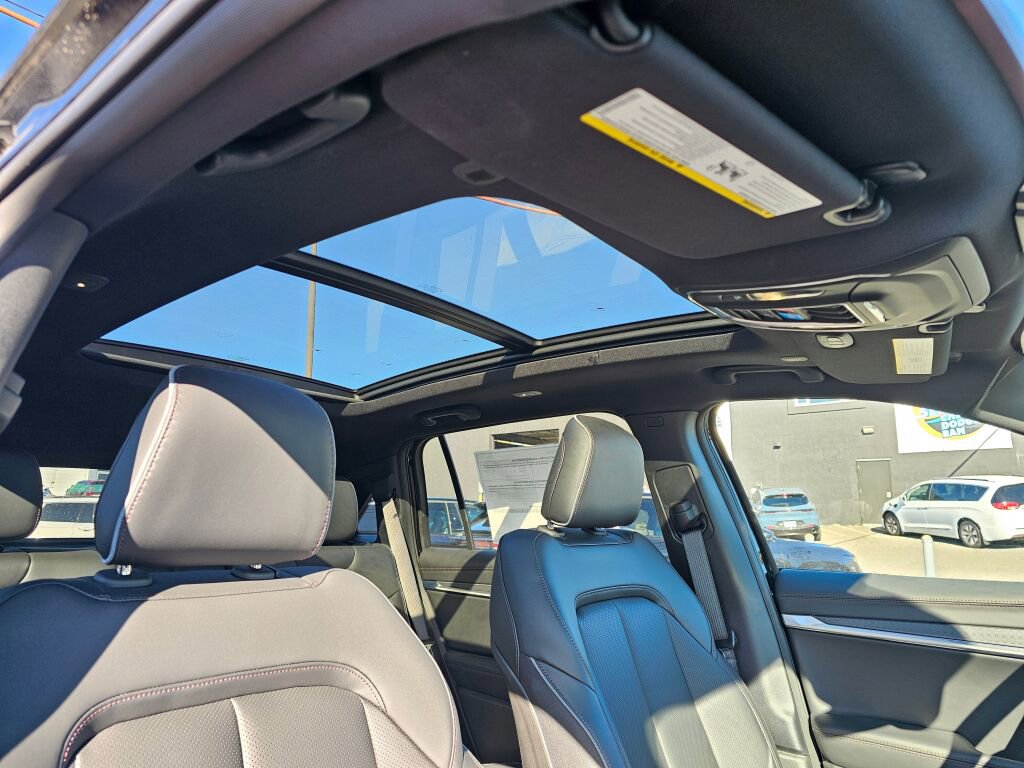 New 2025 Jeep Wagoneer S Limited image 12