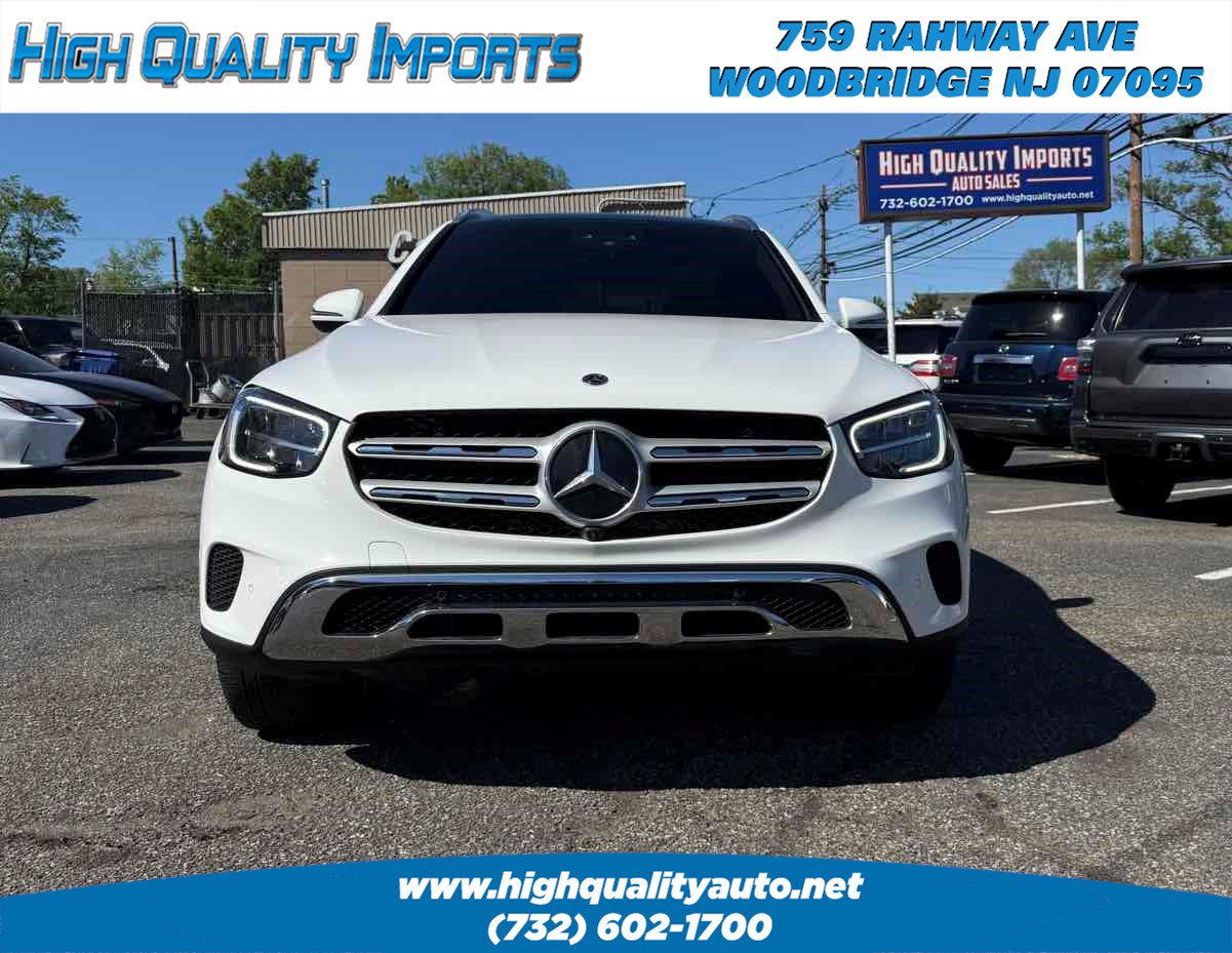 Used 2021 Mercedes-Benz GLC 300 4MATIC w/ Multimedia Package image 2
