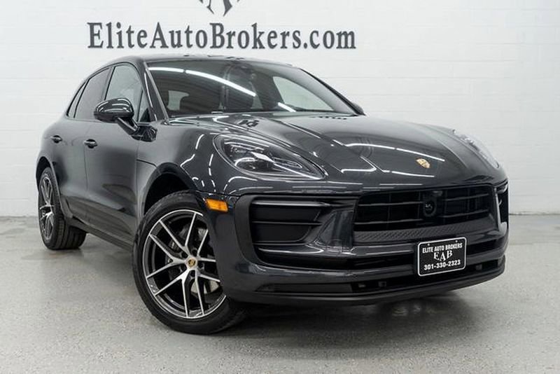 Used 2023 Porsche Macan image 7