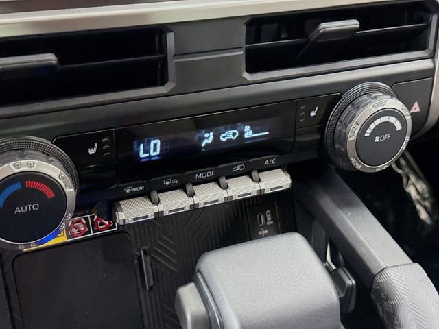 Used 2025 Toyota 4Runner TRD Off-Road image 16