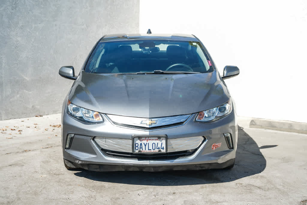 Used 2018 Chevrolet Volt LT FWD image 2
