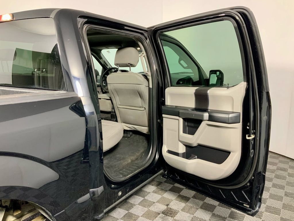 Used 2018 Ford F150 XLT AWD/4WD image 30