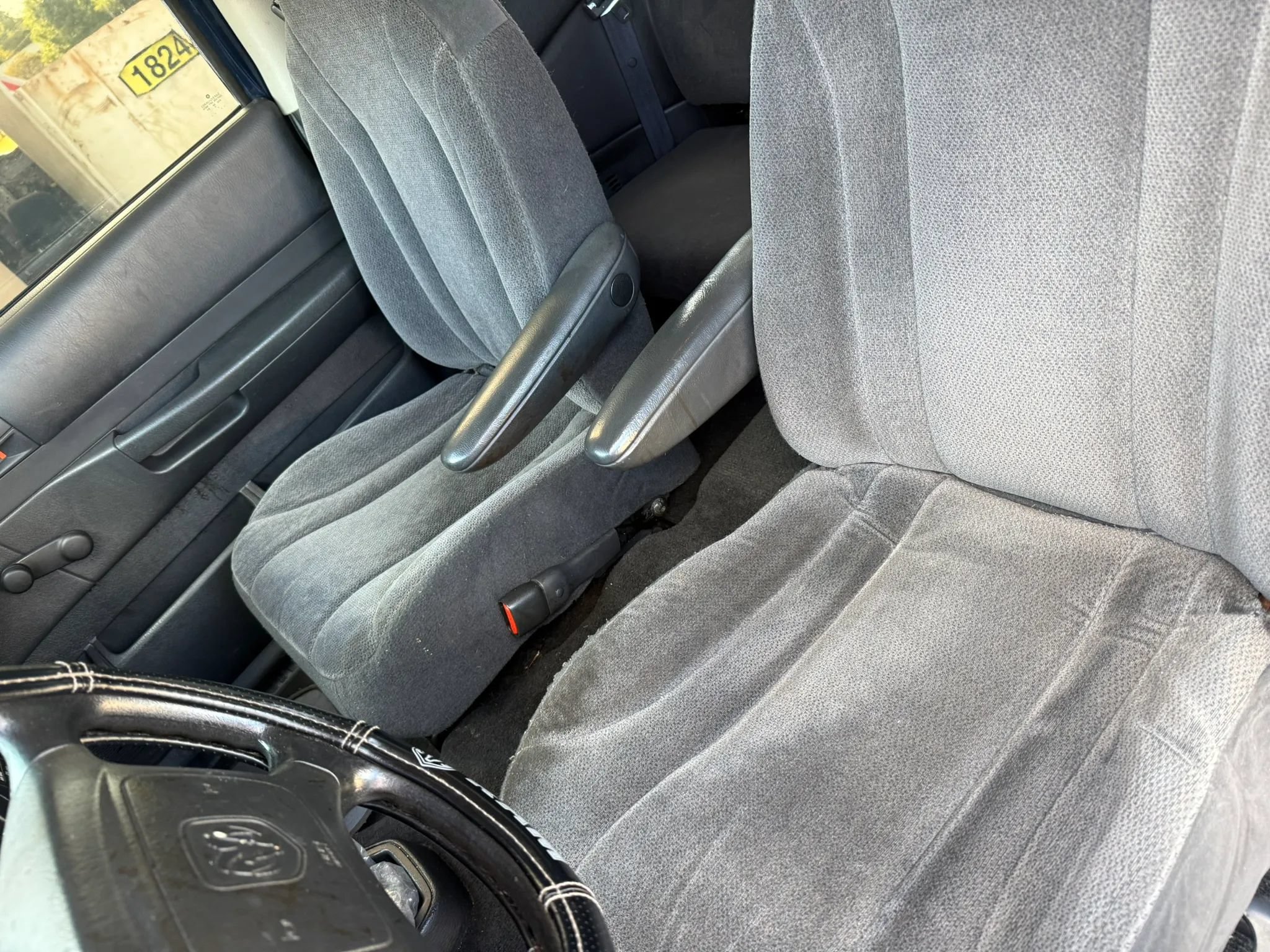 Used 2004 Dodge Dakota 4x4 Club Cab w/ Tire & Handling Group image 16