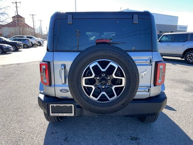 New 2024 Ford Bronco Outer Banks AWD/4WD image 4