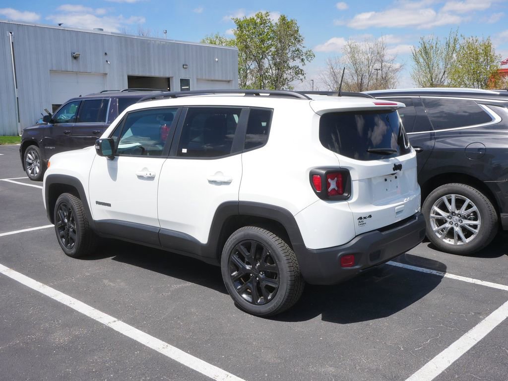 Used 2022 Jeep Renegade Altitude AWD/4WD image 2