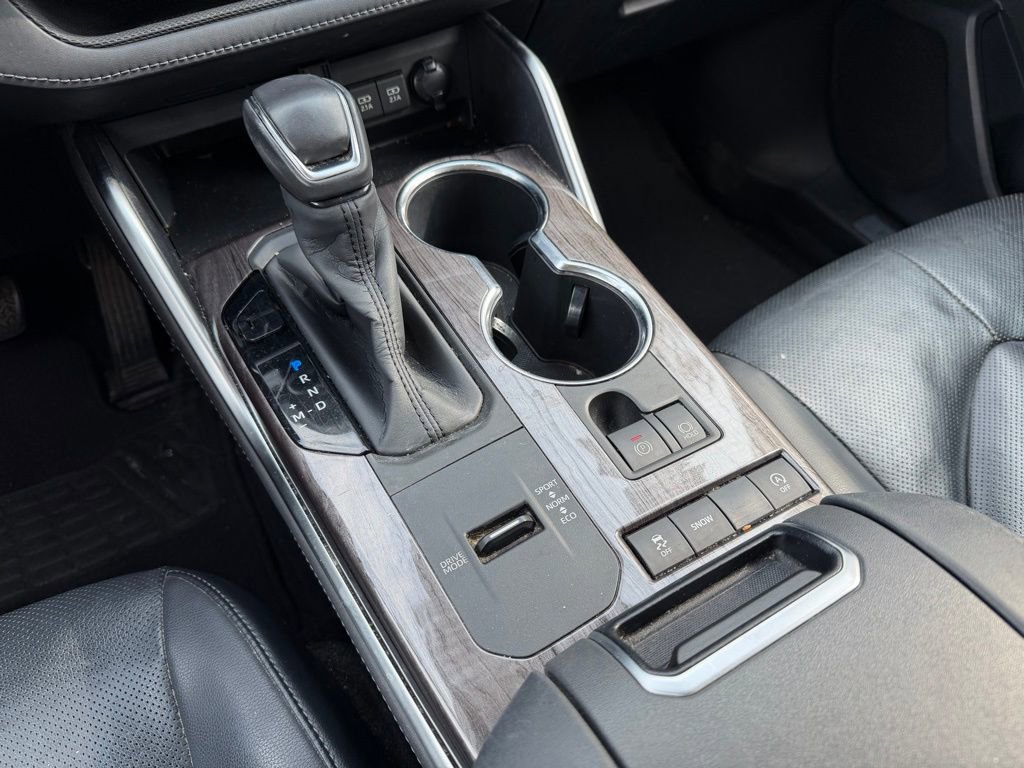 Used 2020 Toyota Highlander Limited image 15