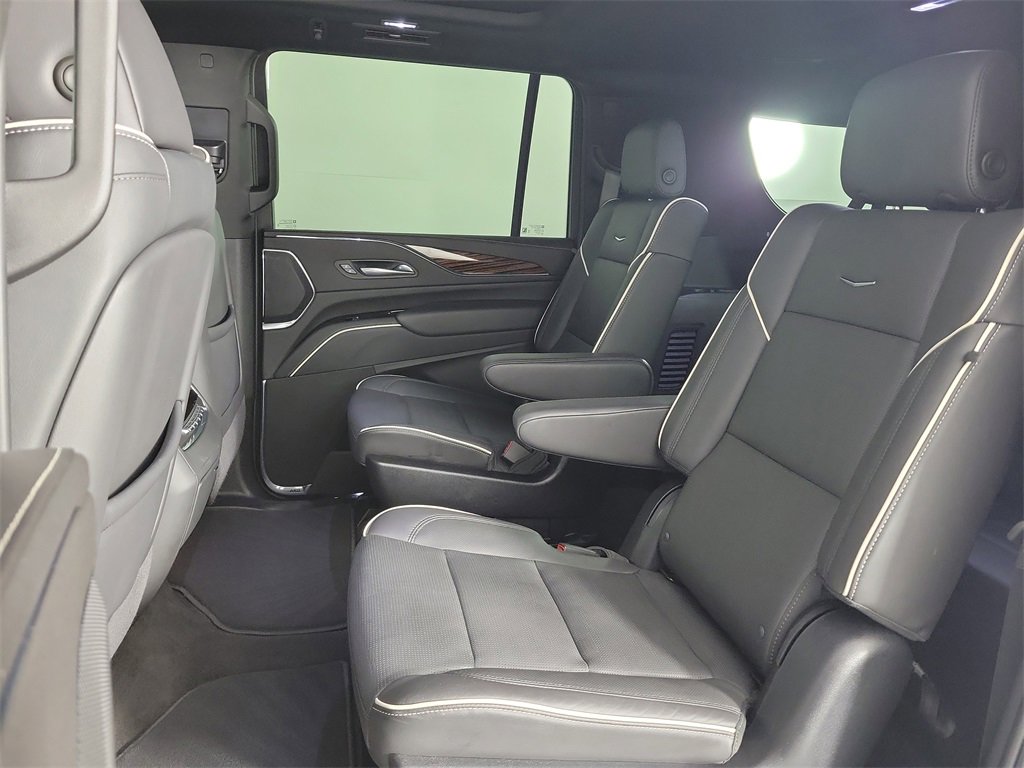 Certified 2024 Cadillac Escalade ESV Premium Luxury image 10