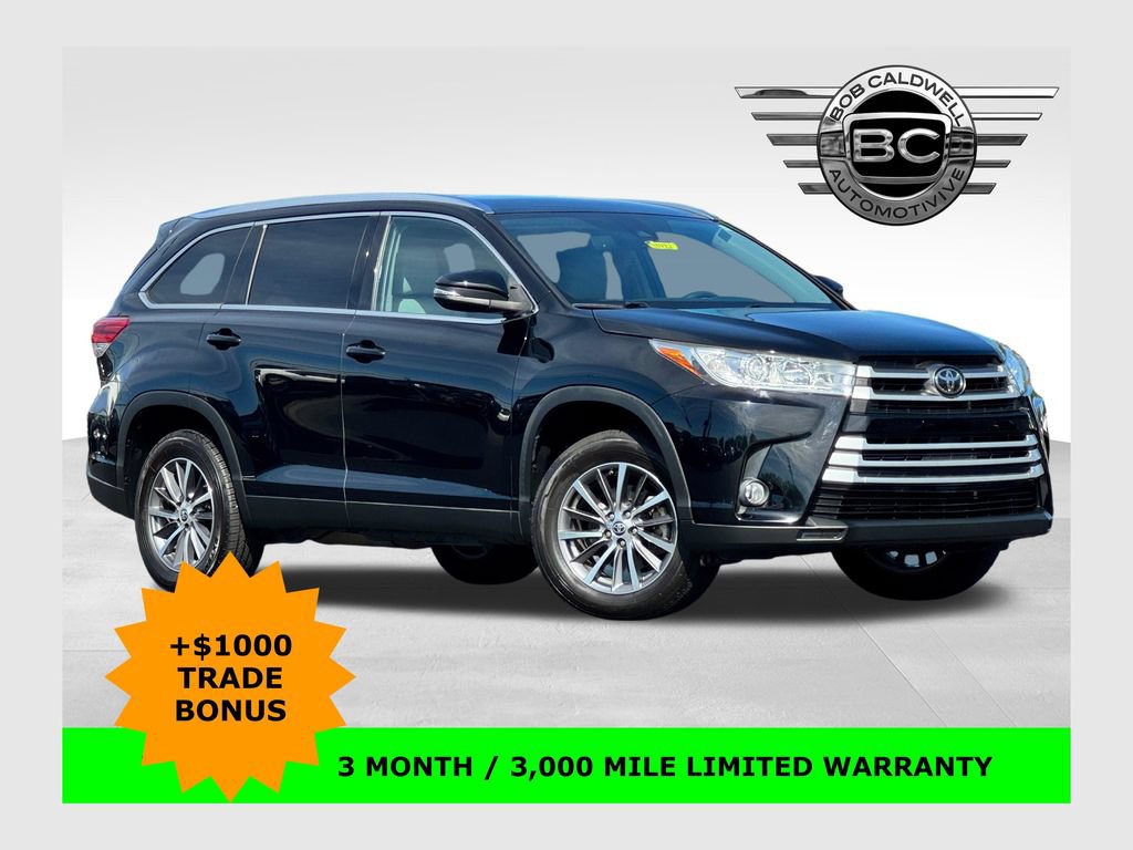 Used 2019 Toyota Highlander XLE FWD image 1