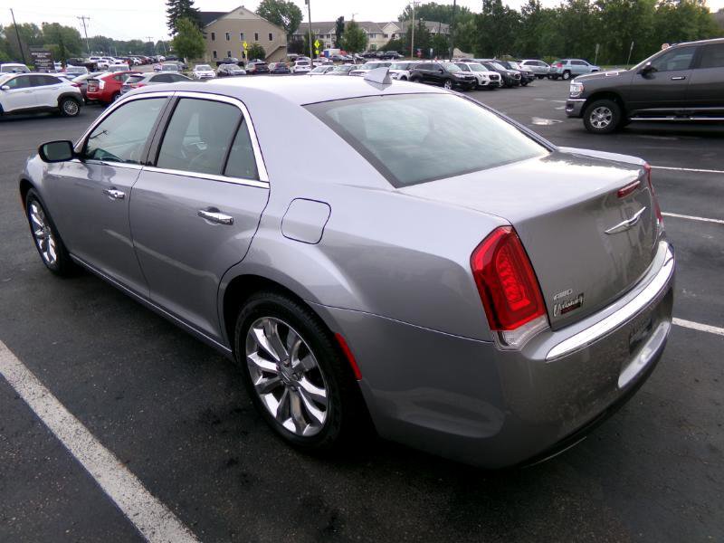 Used 2018 Chrysler 300 Limited image 5